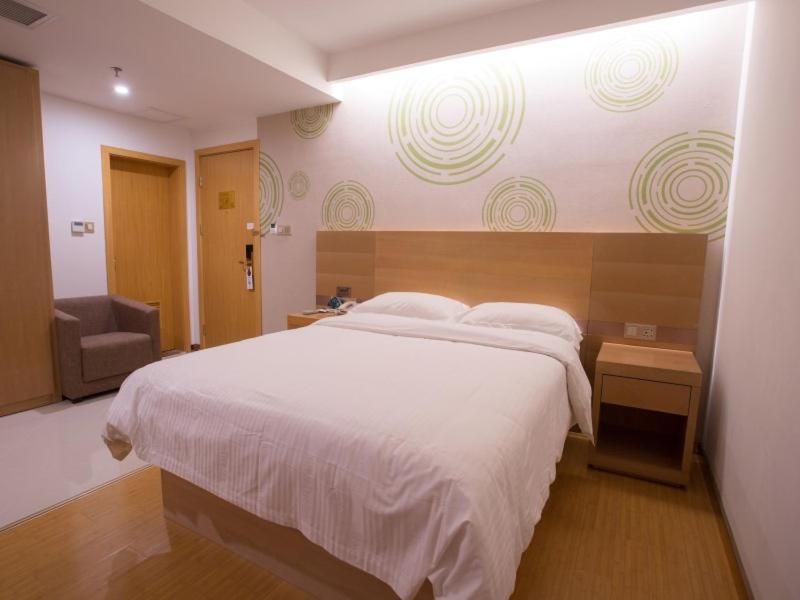 Greentree Inn Jiangxi Fuzhou Gandong Bridge Express Hotel Bagian luar foto