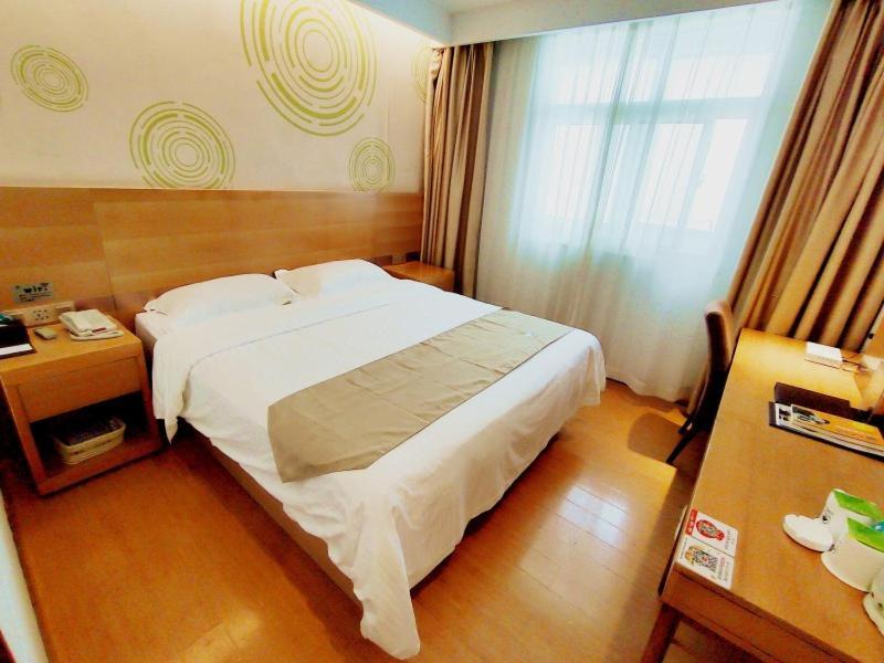 Greentree Inn Jiangxi Fuzhou Gandong Bridge Express Hotel Bagian luar foto