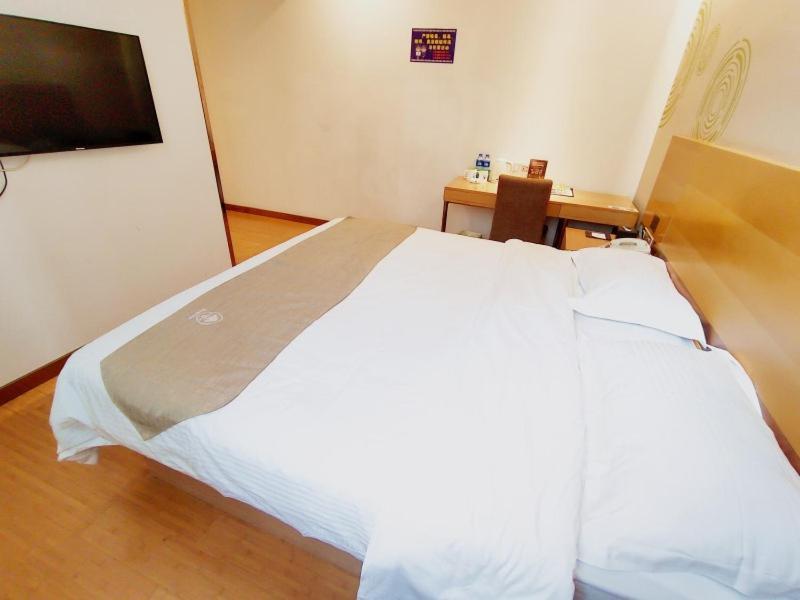 Greentree Inn Jiangxi Fuzhou Gandong Bridge Express Hotel Bagian luar foto