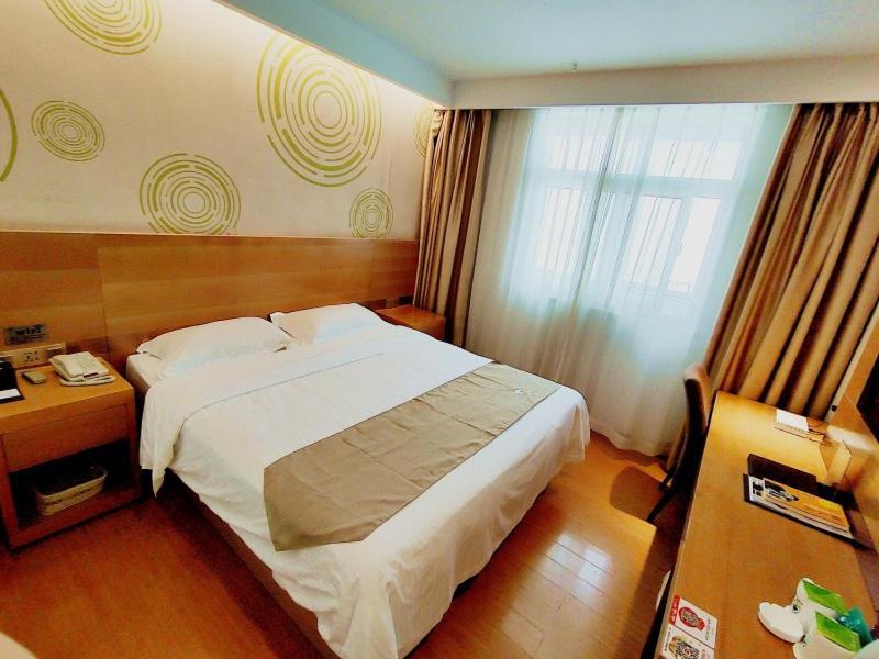 Greentree Inn Jiangxi Fuzhou Gandong Bridge Express Hotel Bagian luar foto